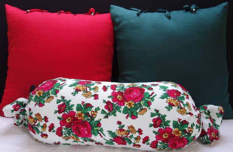 Ekskluzywne poduszki dekoracyjne – prosty sposób na zmianę w mieszkaniu