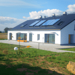 Oszczędny projekt domu parterowego - jak zmniejszyć zużycie energii?
